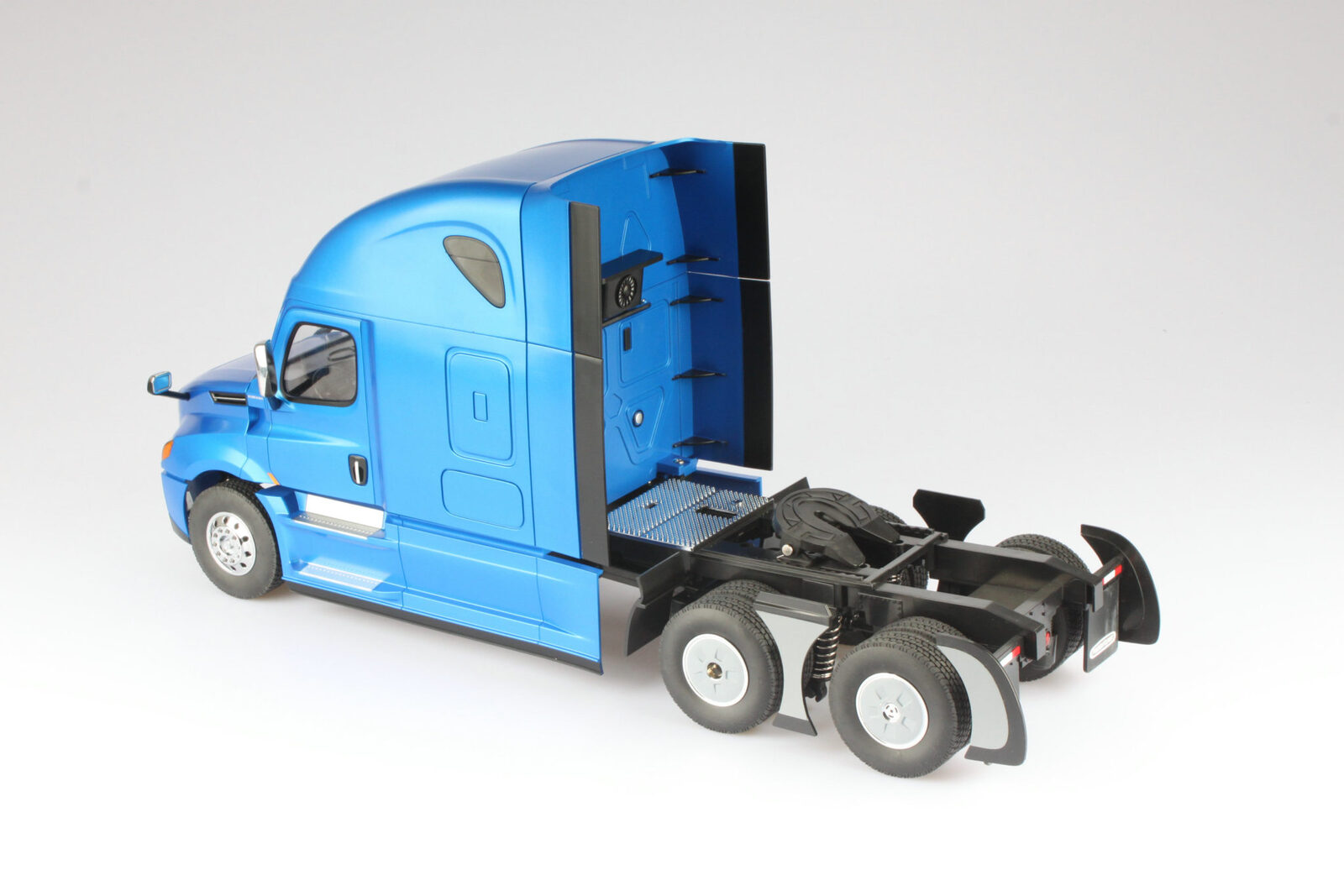 diecast masters rc freightliner