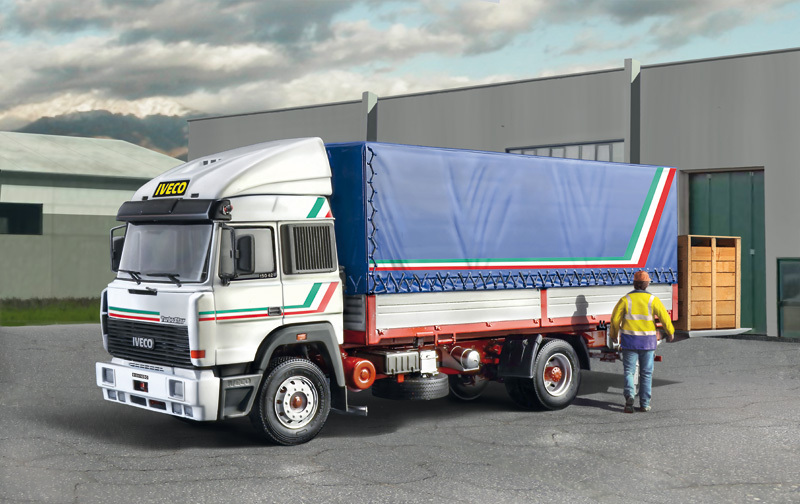 Italeri 1:24 Scale Iveco Turbostar 190.42 Canvas Truck