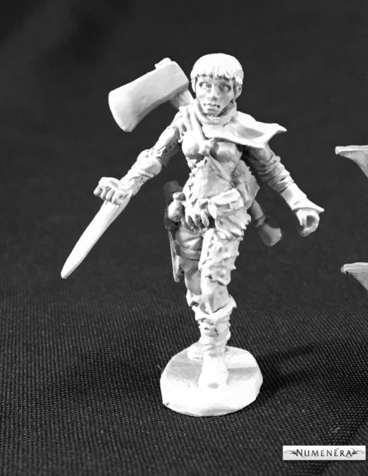 Reaper: Numenera Miniatures: Female Glaive (Axe on Back) - Reaper ...