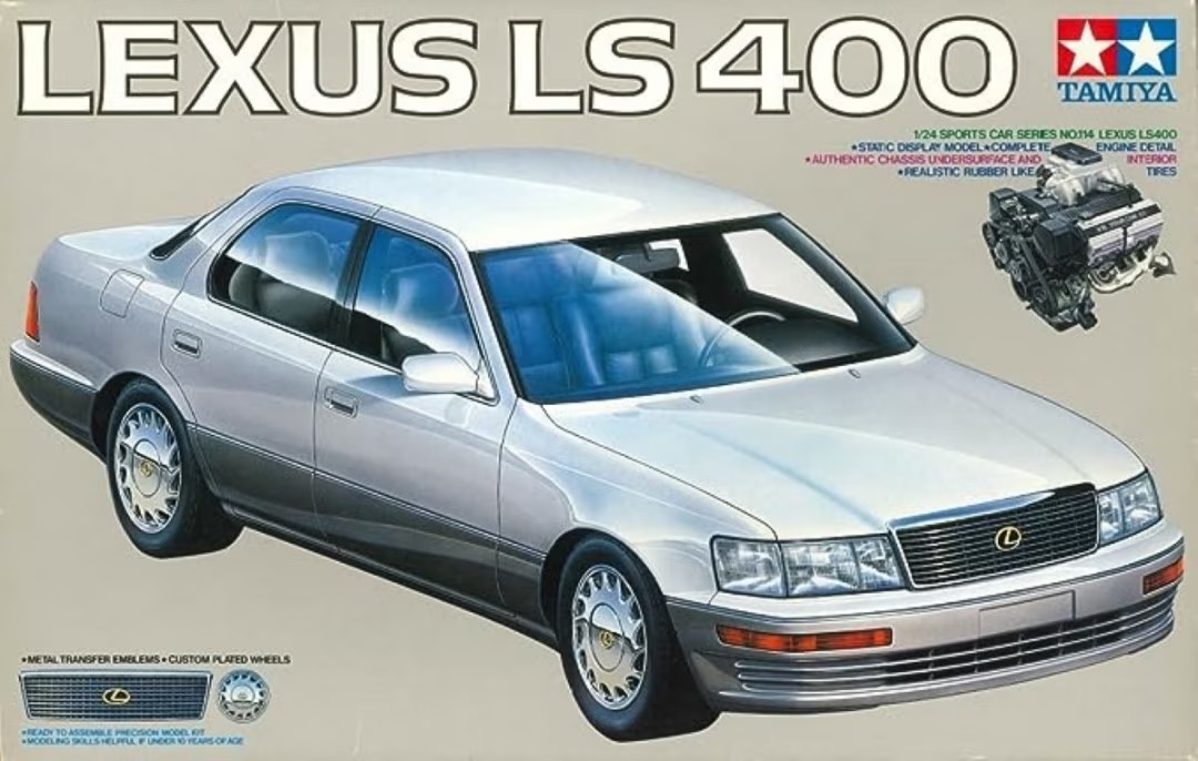 1/24 Tamiya Lexus LS 400 Plastic Model Kit 