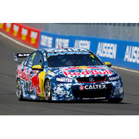 Biante 1/43 Holden VF Commodore - Red Bull Racing #1 - Whincup/Dumbrell - 2014 Bathurst 1000 Air Force Livery Diecast Car