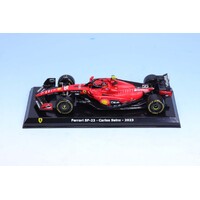 Bburago 1/24 2023 F-1 Ferrari SF-23 #55 Sainz in Showcase Diecast Model Car