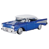 Motormax 1/24 1957 Chey Bel Air - Get Low Diecast Car