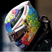 Spark 1/5 Mercedes-AMG - Japanese GP 2022 - Lewis Hamilton Helmet