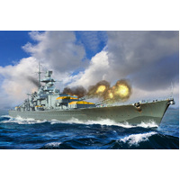 Trumpeter 1/700 German Gneisenau Battleship Plastic Model Kit [06736]