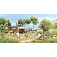 Woodland Scenics Possum Hollow HO Scale Kit TS151